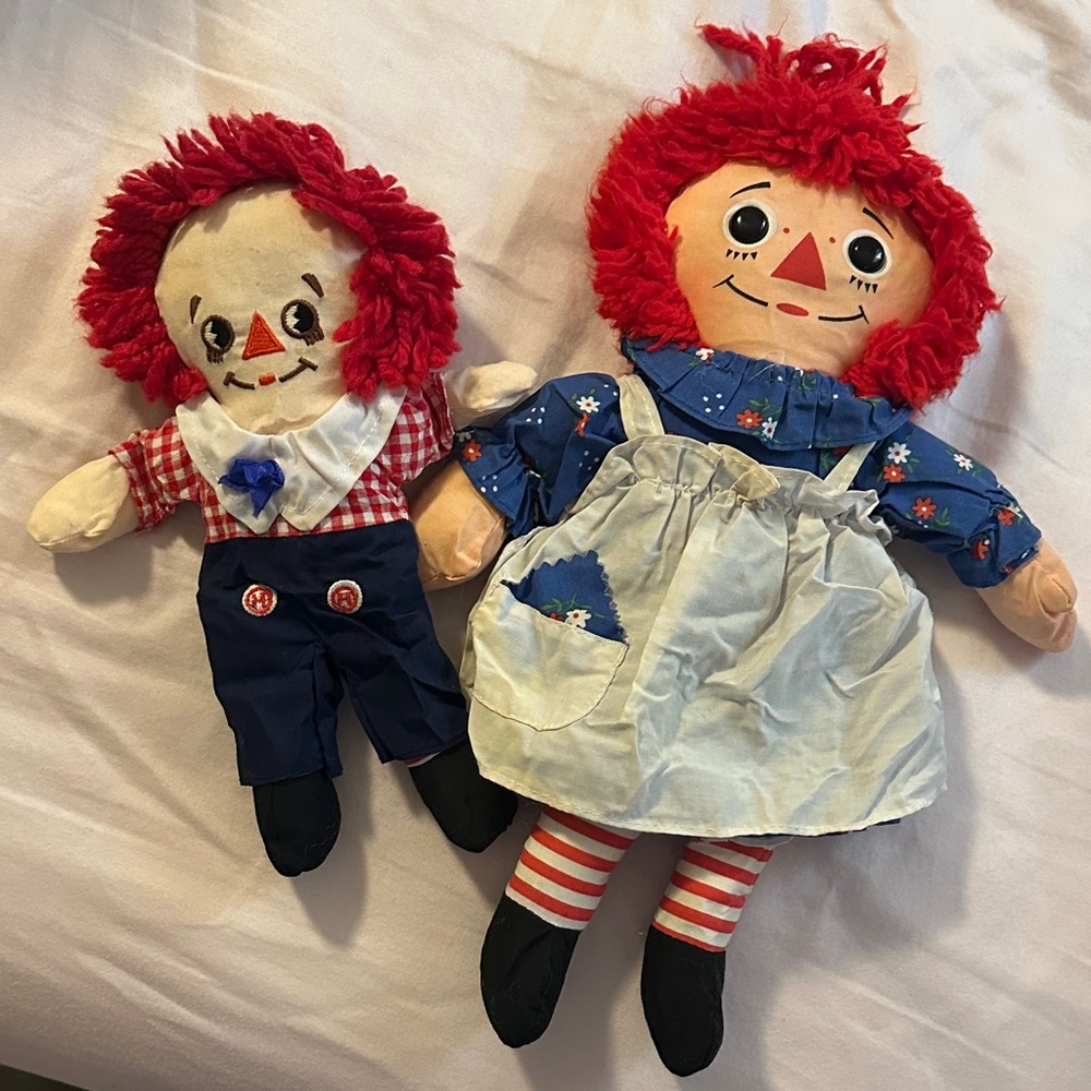 Vintage Raggedy Ann and Andy Plush Dolls Set - Red and Blue